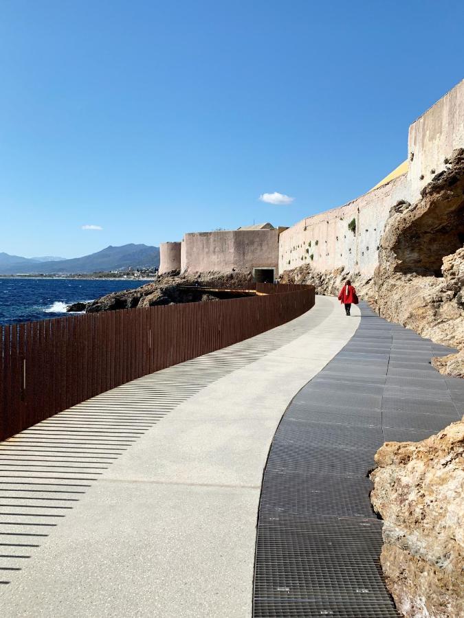 Appartement CASA A CERTOSA au cœur de la Citadelle à Bastia  Extérieur photo